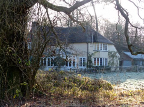  Bridge Cottage  Мидхерст